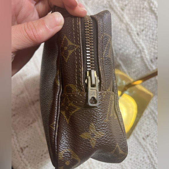 Louis Vuitton Trousse Monogram Bag - Picture 8 of 12
